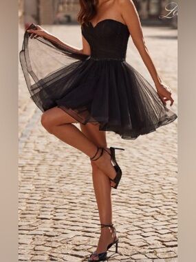 XSMALL. HALARA STRAPLESS TUBE MESH OVERLAY MINI DRESS